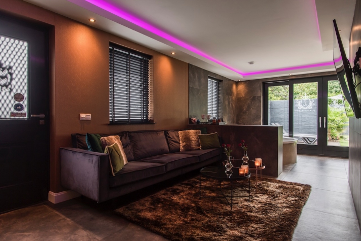 Luxexcellent Wellness B&B