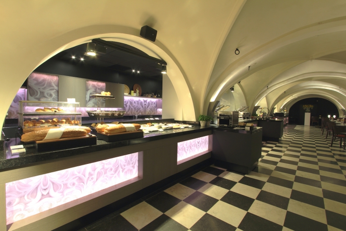 Golden Tulip Hotel Central